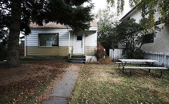 2nd image of 1147 Reader Cres NE