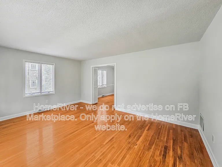 3002 Club Dr — Photo 7