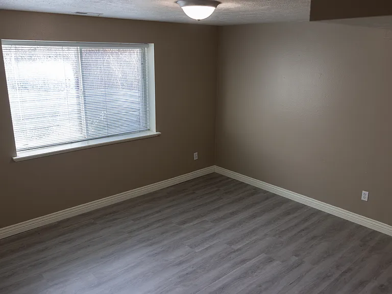 621 S 1200 W #3 — Photo 3