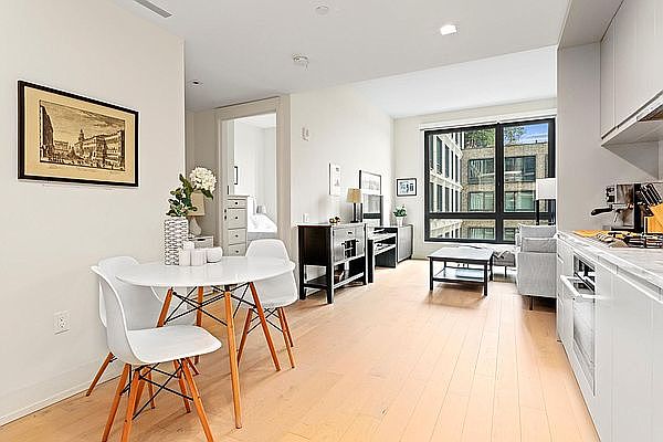 1st image of 550 Vanderbilt Ave #603