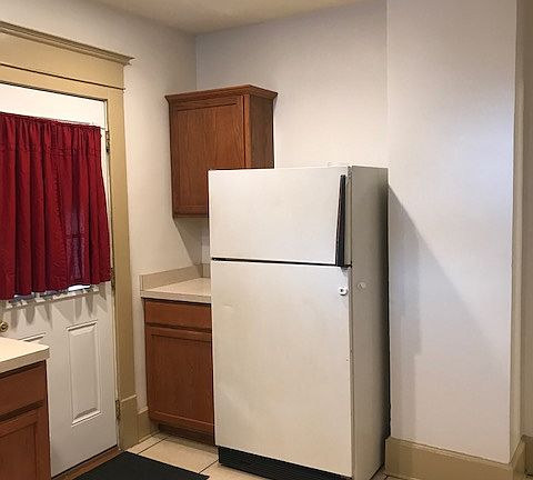 3rd image of 703 Quinby Ave #703