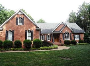 2960 Maple Grove Ln, Powhatan, VA 23139