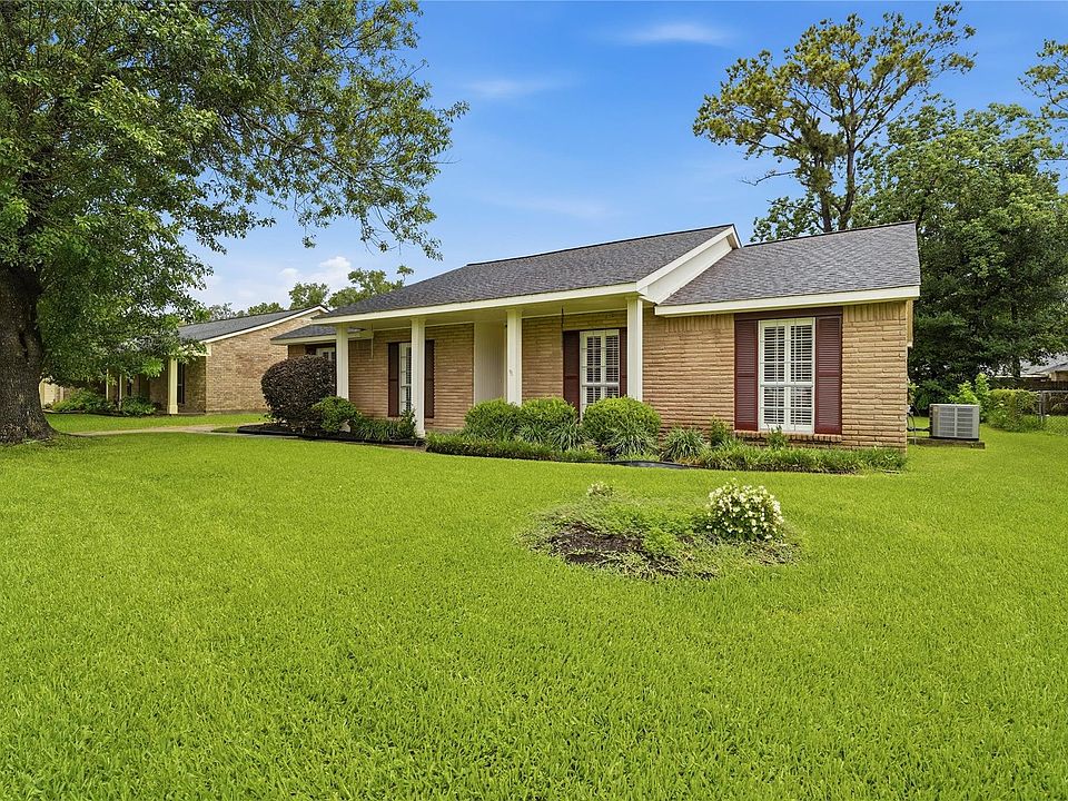 1st image of 16007 Fathom Ln