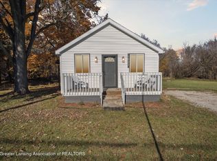 1921 E Willoughby Rd, Holt, MI 48842