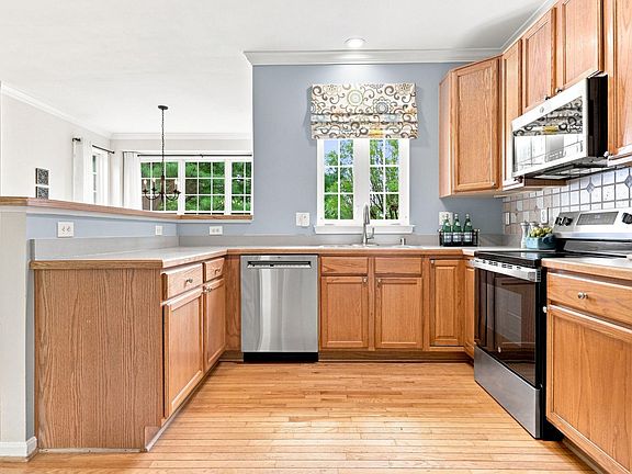 5th image of 17216 Rosecliff Ct