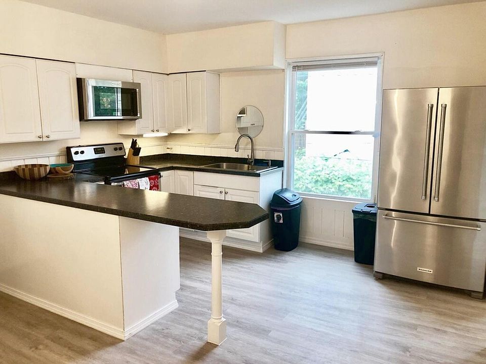 Breakfast bar!