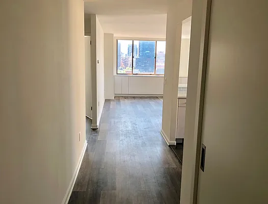 Rented by The Dermot Realty Management Company | media 30