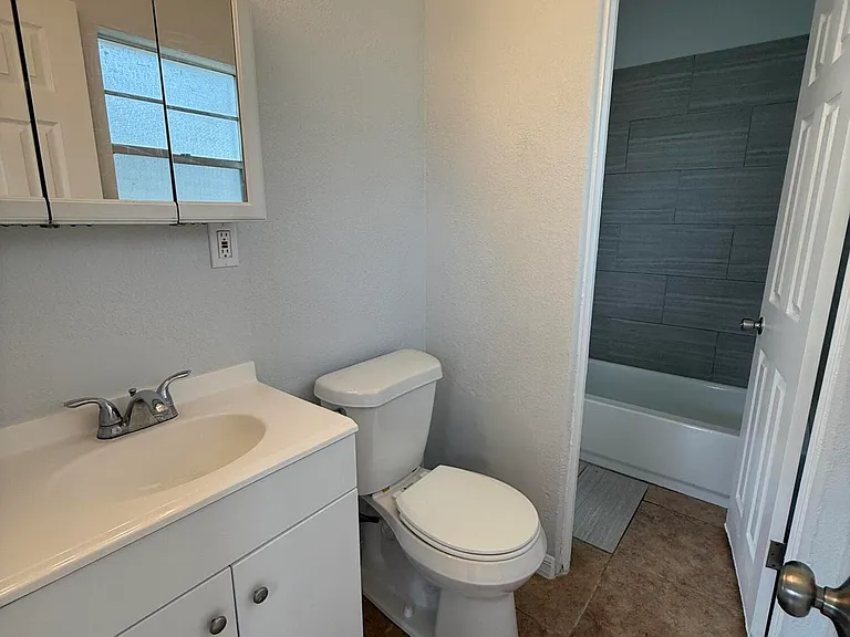 420 N Fiske Blvd — Photo 26