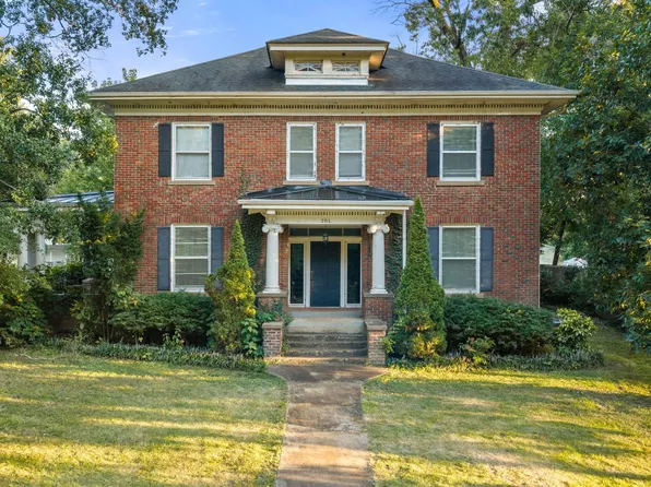 201 Park Blvd, Sheffield, AL 35660