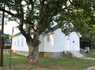 308 W Lee St, Mebane, NC 27302