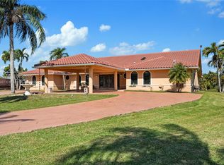 19895 SW 184th St, Miami, FL 33187