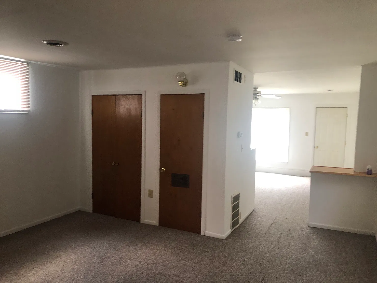 2220 W Iowa St — Photo 4