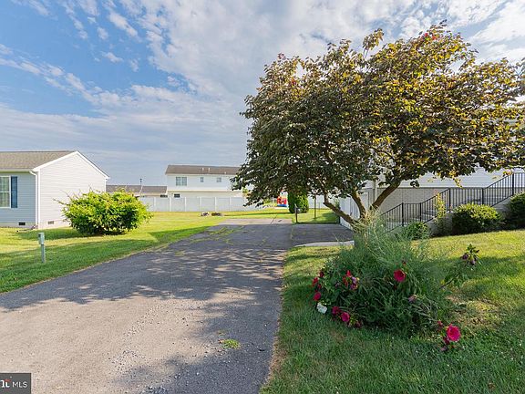 4th image of 43 Tather Dr