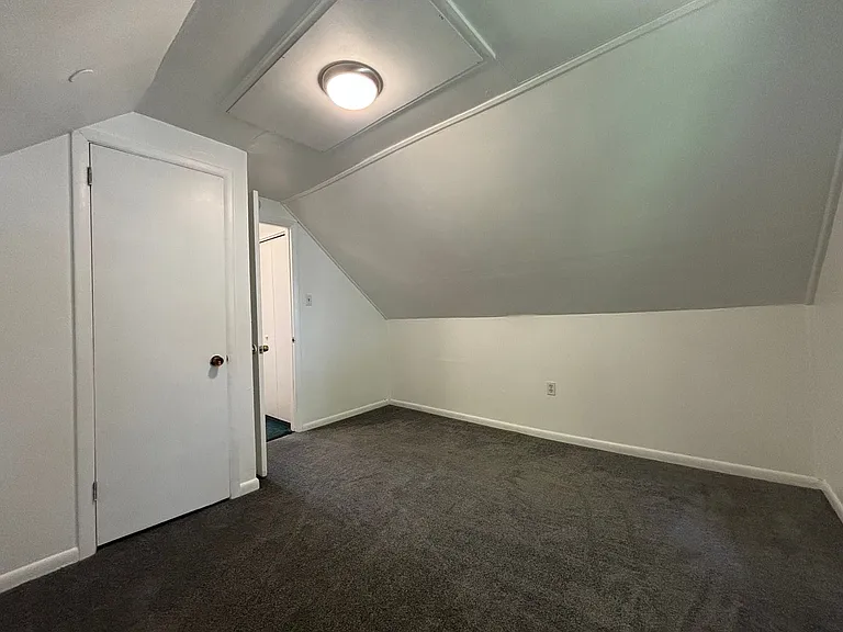 717 Jefferson Rd — Photo 16