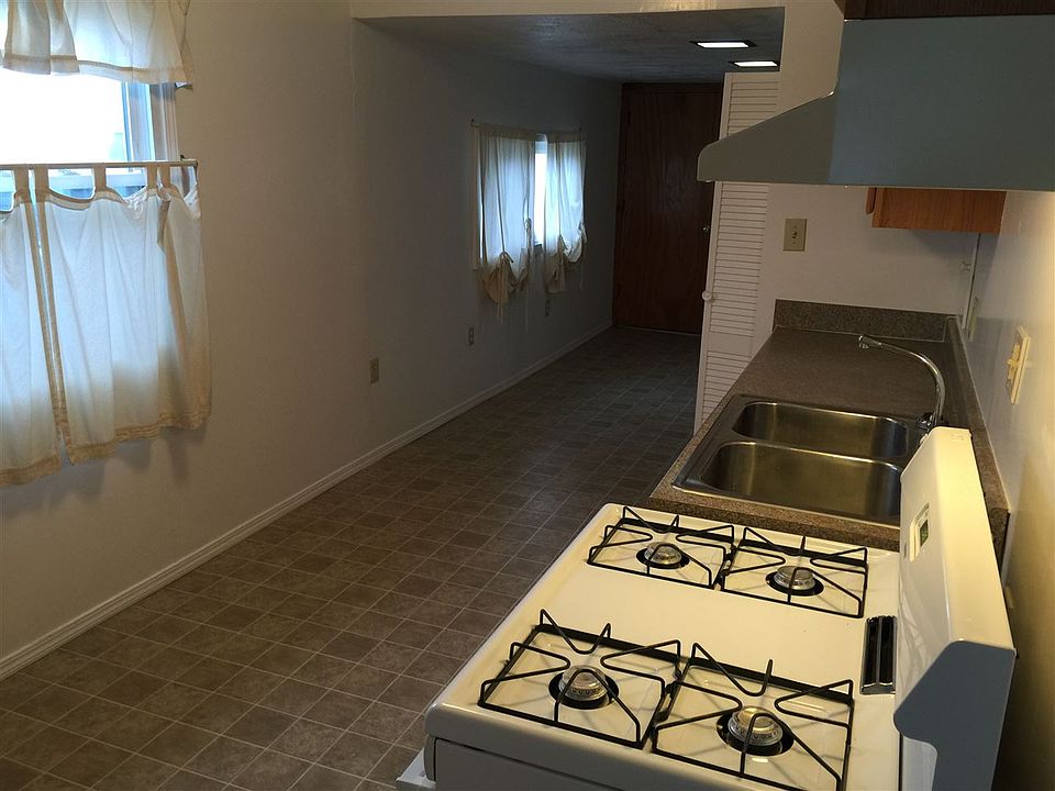 2nd image of 729 Elmer Ave