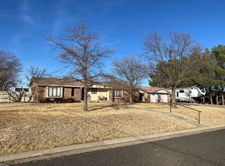 1220 W 3rd St, Clarendon, TX 79226