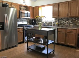 96 Lenape Trl, Washington, NJ 07882