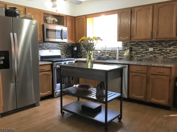 96 Lenape Trail, Washington Boro, NJ 07882