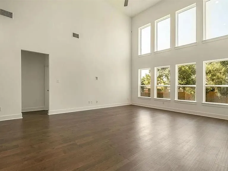 1412 Mulberry Oak Ln — Photo 10