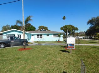 8624 Ridge Rd, Seminole, FL 33772