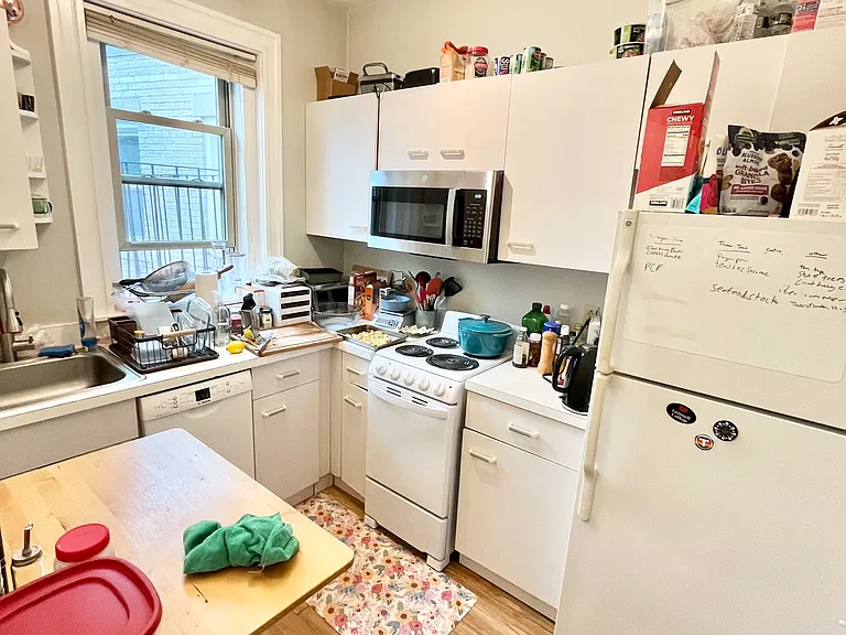 1677 Commonwealth Ave — Photo 4