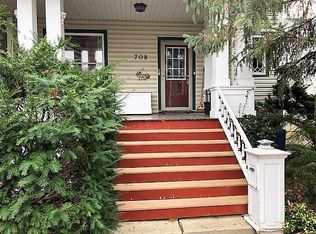 708 N Sheridan St, Bay City, MI 48708