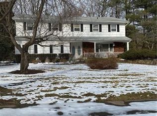4 Miriam Ln, Monsey, NY 10952