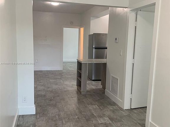 2nd image of 130 Antiquera Ave #4