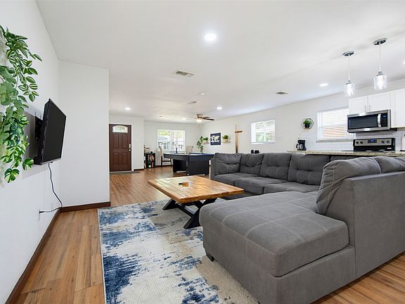 4th image of 1816 Boyd St