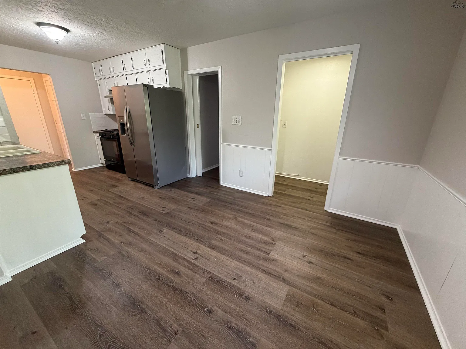 4 bed, 2.0 bath, 1855 sqft, $1,895 — Photo 4