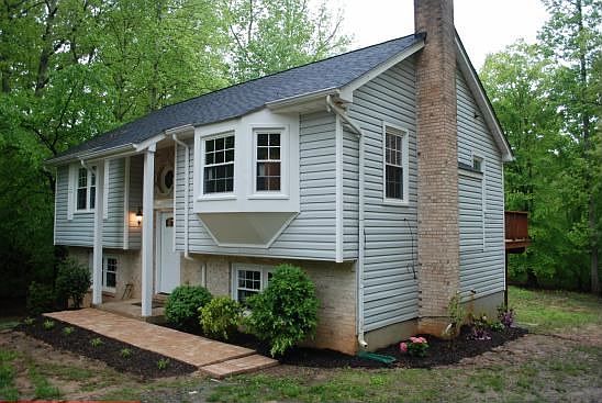 2nd image of 7604 Mount Holly Ln