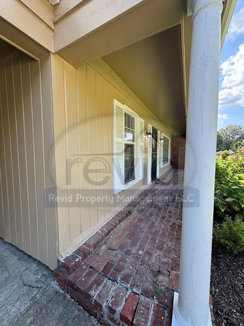 5467 Derron Ave. — Photo 1