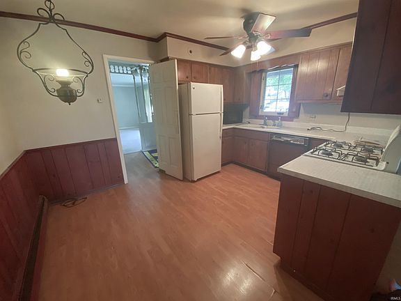 5th image of 3211 Jonquil Dr