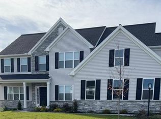 27 Country Side Dr, Carlisle, PA 17013
