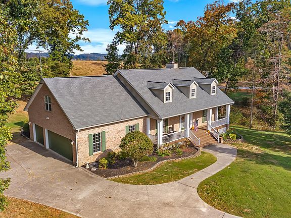 3rd image of 410 Mountain View Rd
