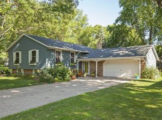 1998 19th Ter NW, New Brighton, MN 55112