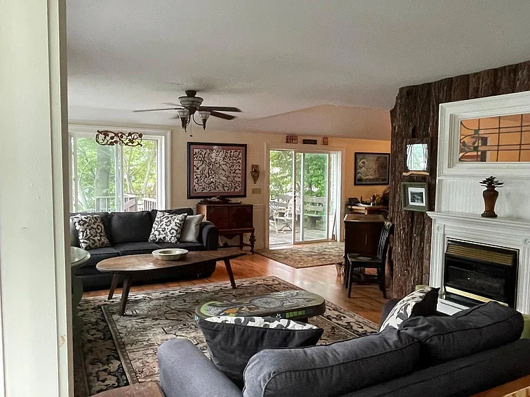 Frank Rd — Photo 10