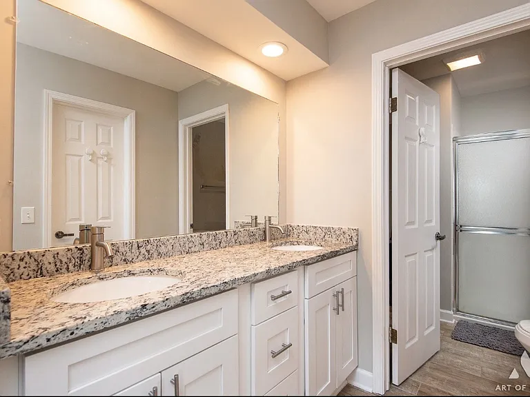 257 Coventry Cir — Photo 19