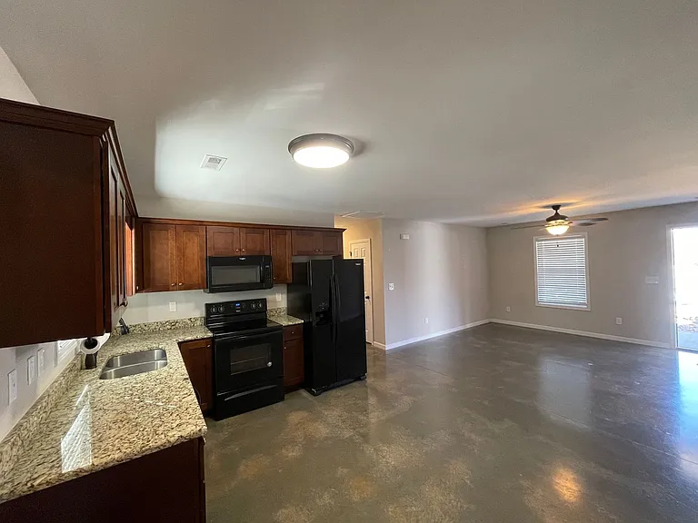 4429 Dillbrook Ln — Photo 6