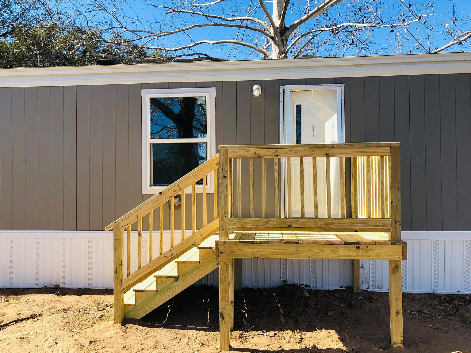 2902 Caldwell Ln — Photo 1