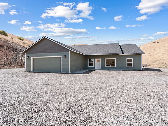 4th image of 45070 McKay Creek Rd