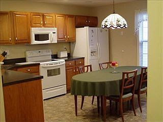 4th image of 2312 W Park Dr