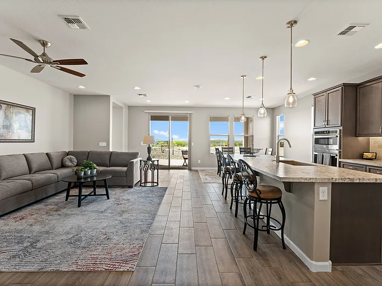 4002 Desert Moon Dr — Photo 3