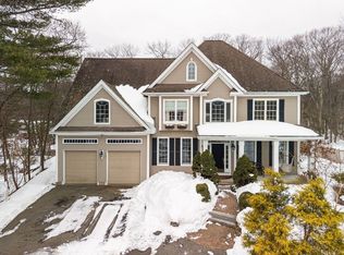 13 Makechnie Rd, Burlington, MA 01803