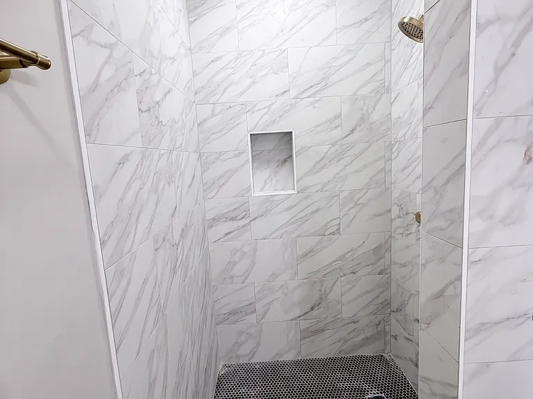 1258 Agnes Pl — Photo 9