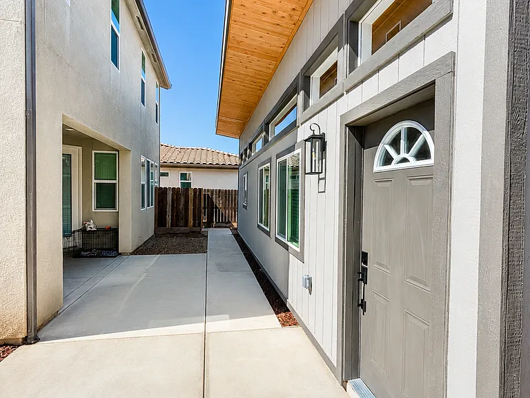 4382 Bixby Way — Photo 22