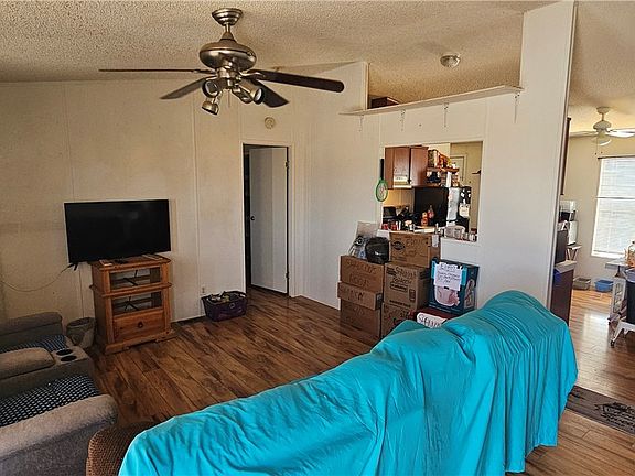 4th image of 1097 S Concho Road