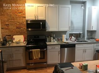 1539 W 19th St APT 2R, Chicago, IL 60608