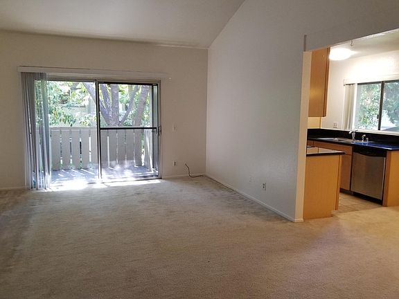 3rd image of 960 E Bonita Ave Unit 114