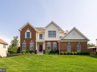 16 Galloping Hill Rd, Cherry Hill, NJ 08003